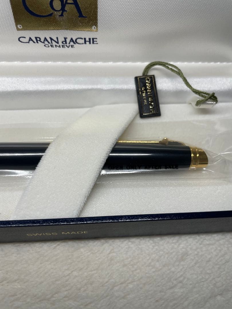 【未開封品】CARAN dACHE カランダッシュ ボールペン