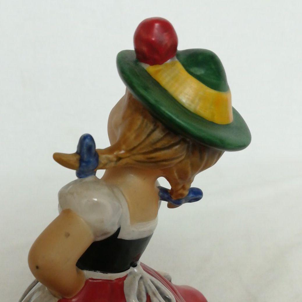 ドイツ　ゲーベル社　フンメル人形　少女