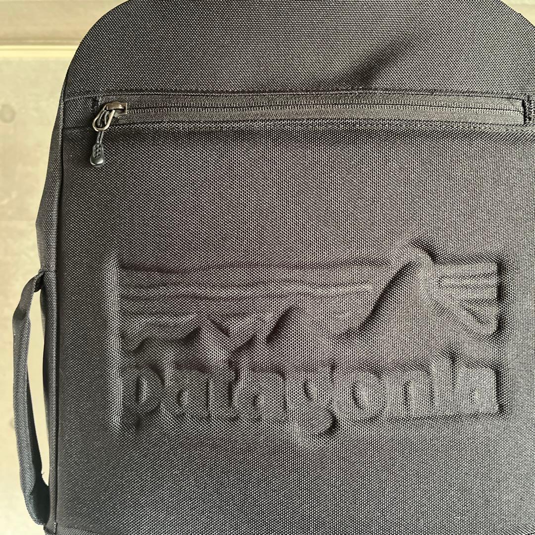 旅行かばん・小分けバッグ patagonia MLC wheelie 3way carry