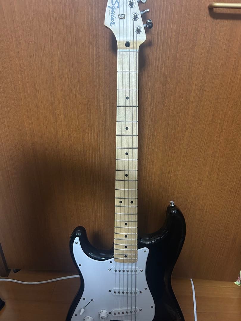 Squier エレキギター ブラック ギターケース付き レフティ