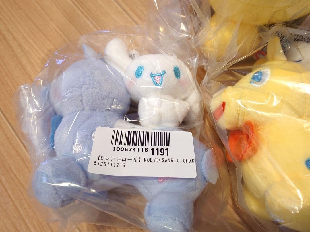【ロディ×サンリオ】ハローキティ（大小）、ポムポムプリン、シナモロール4体セット