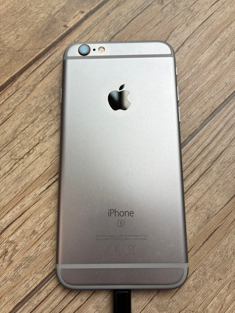 iPhone 6s バッテリー100%