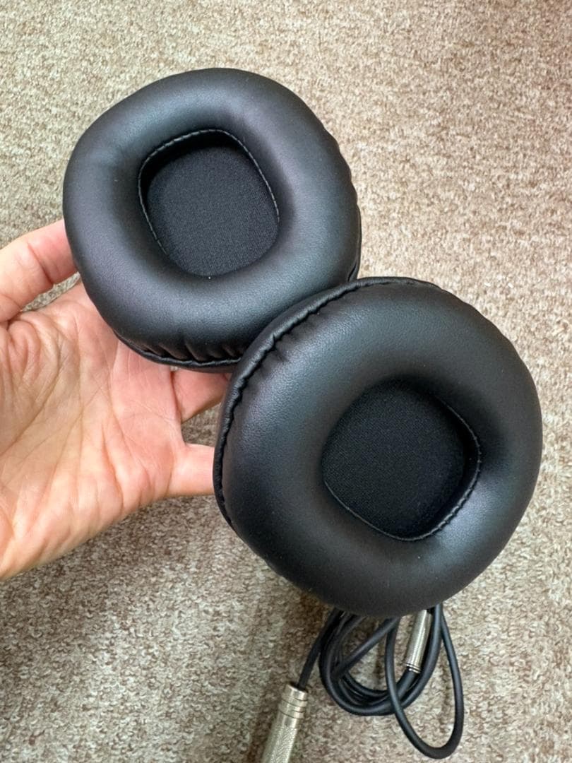 SONY 有線 密閉型スタジオモニターヘッドホン MDR-CD900ST