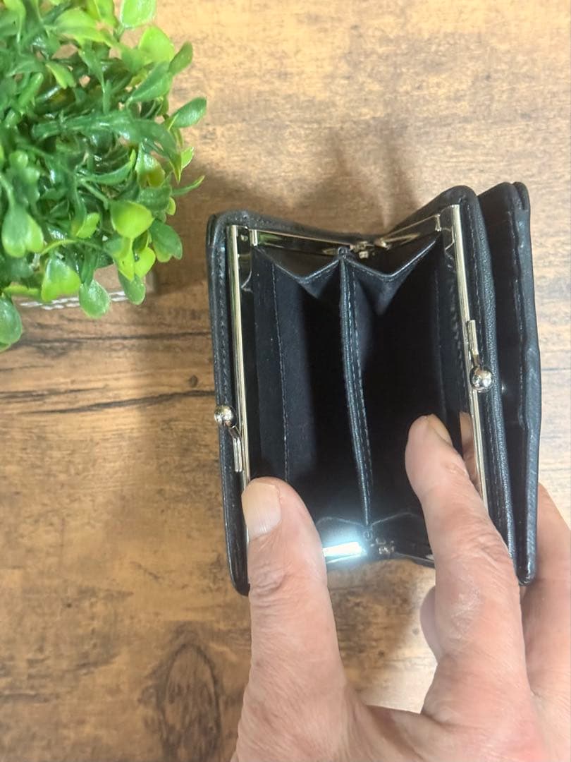 Vivienne Westwood がま口 ロゴ入り財布 ブラック ✨美品✨