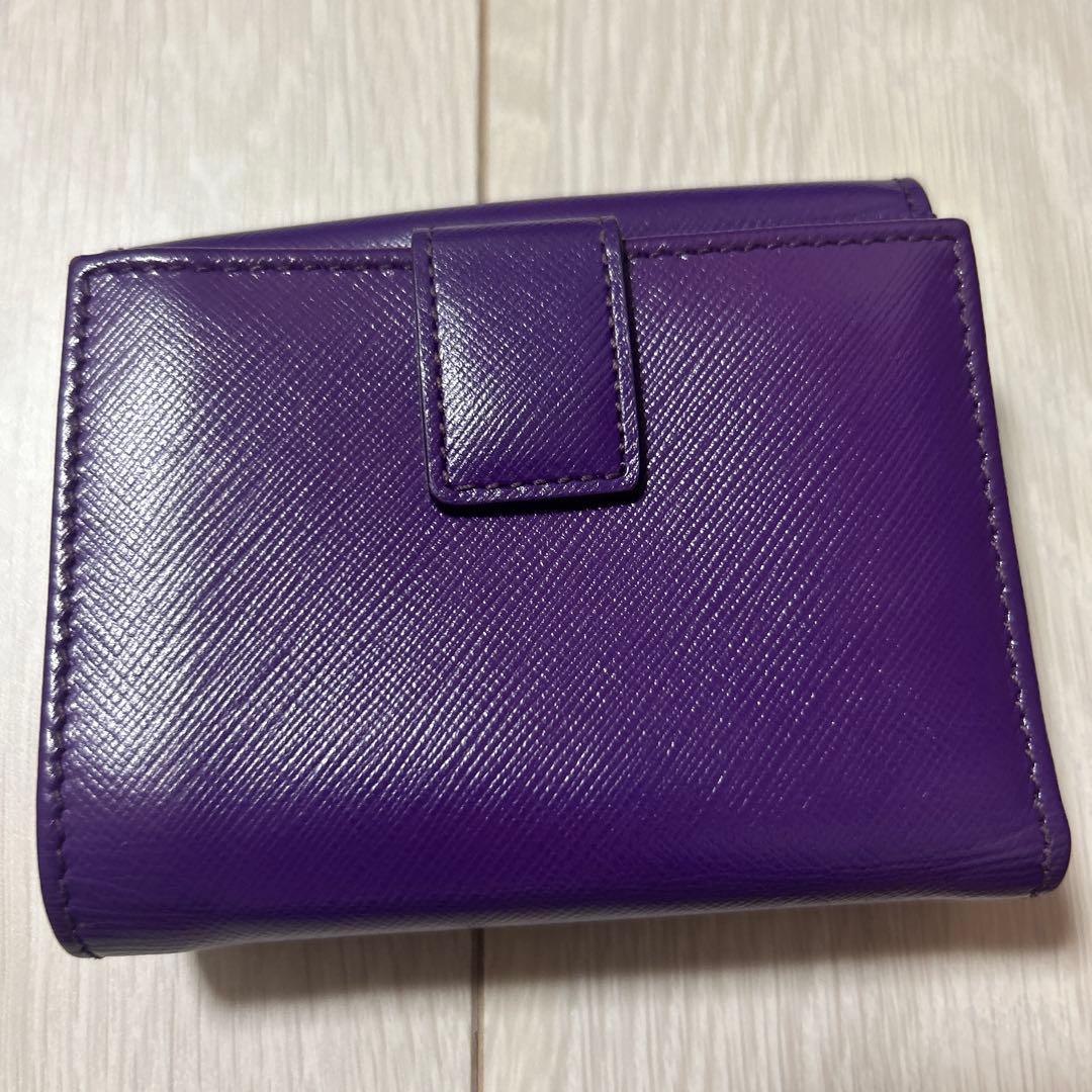 美品！Salvatore Ferragamo 二つ折り財布 パープル