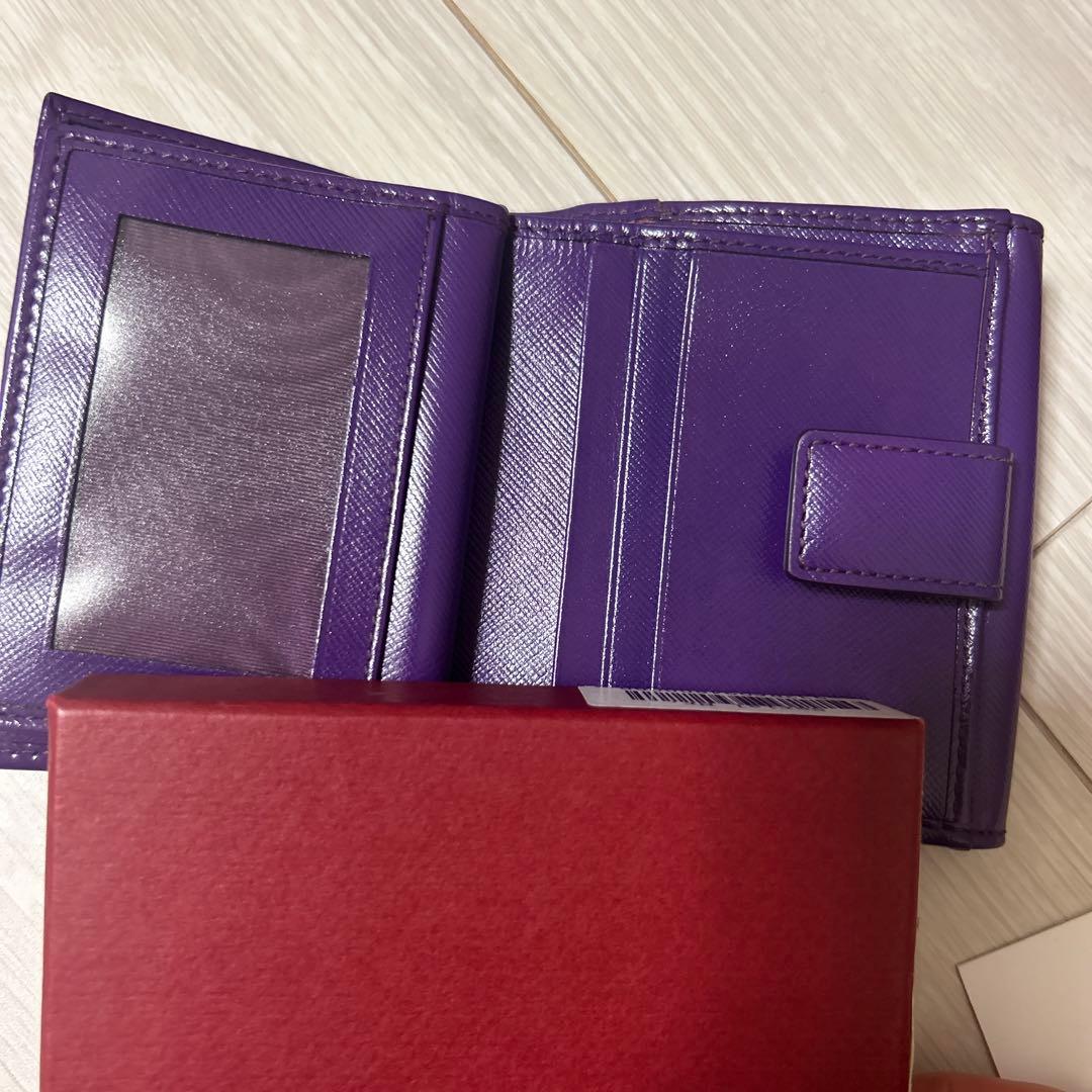 美品！Salvatore Ferragamo 二つ折り財布 パープル