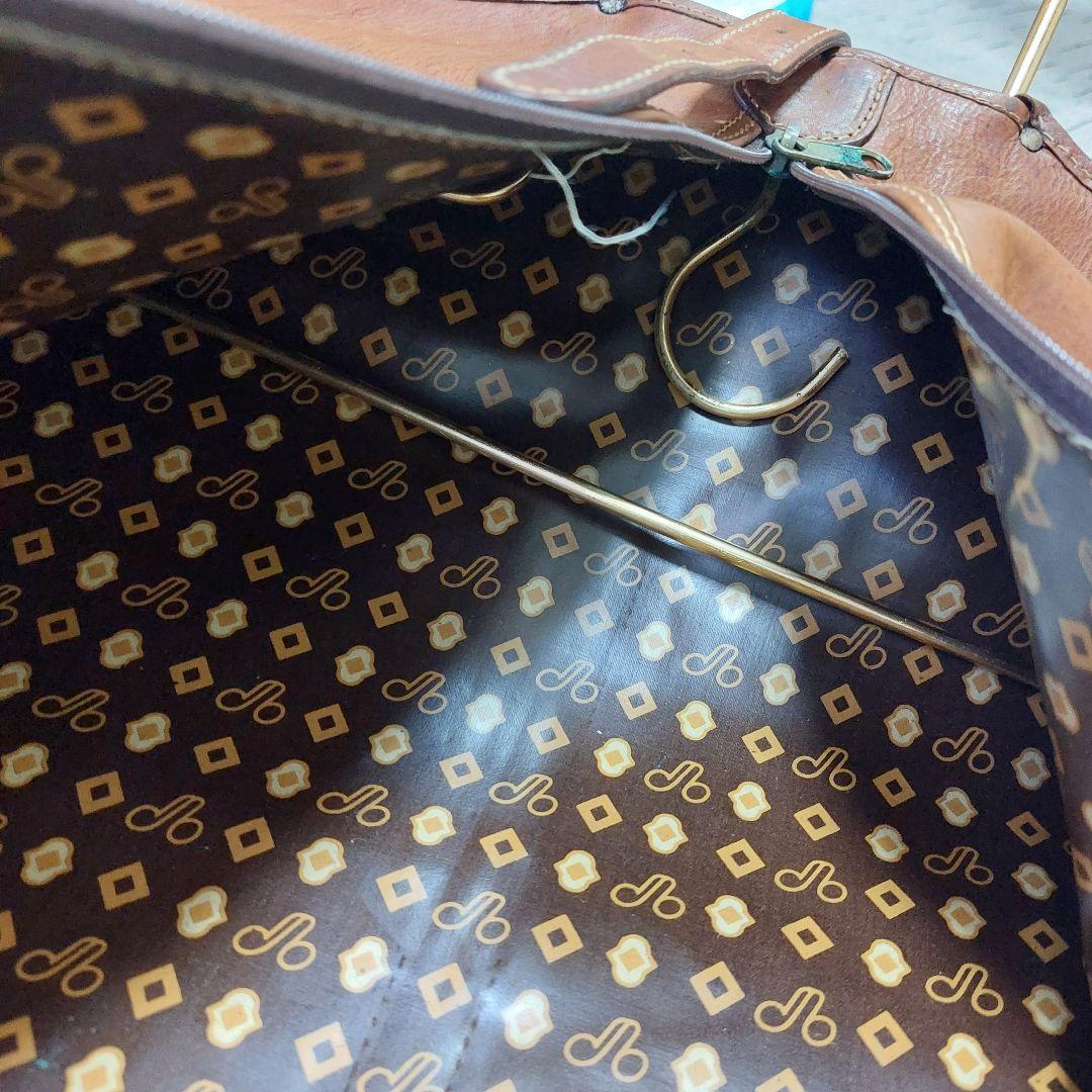 最高級バケッタレザー本革ガーメントバック　衣装ケース茶色ゴールドカラーのハンガー