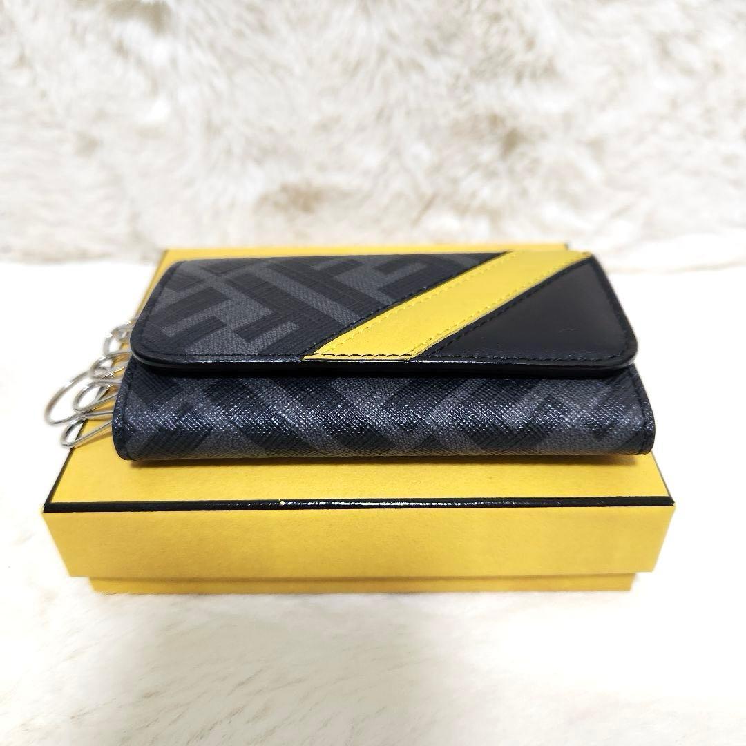 ✨極美品　付属品完備✨フェンディ　キーケース　6連　バイカラー　人気デザイン