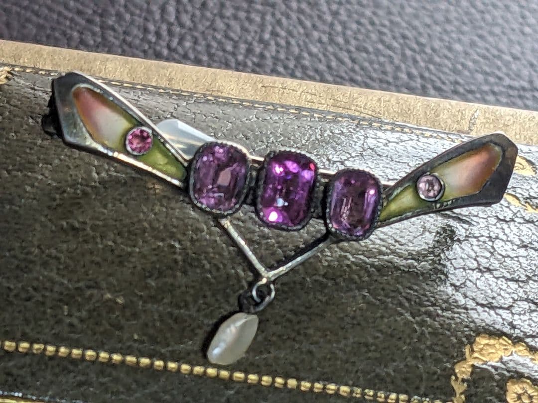 アンティーク　プリカジュールエナメル　アール・ヌーヴォー　ブローチ　お値下げ中