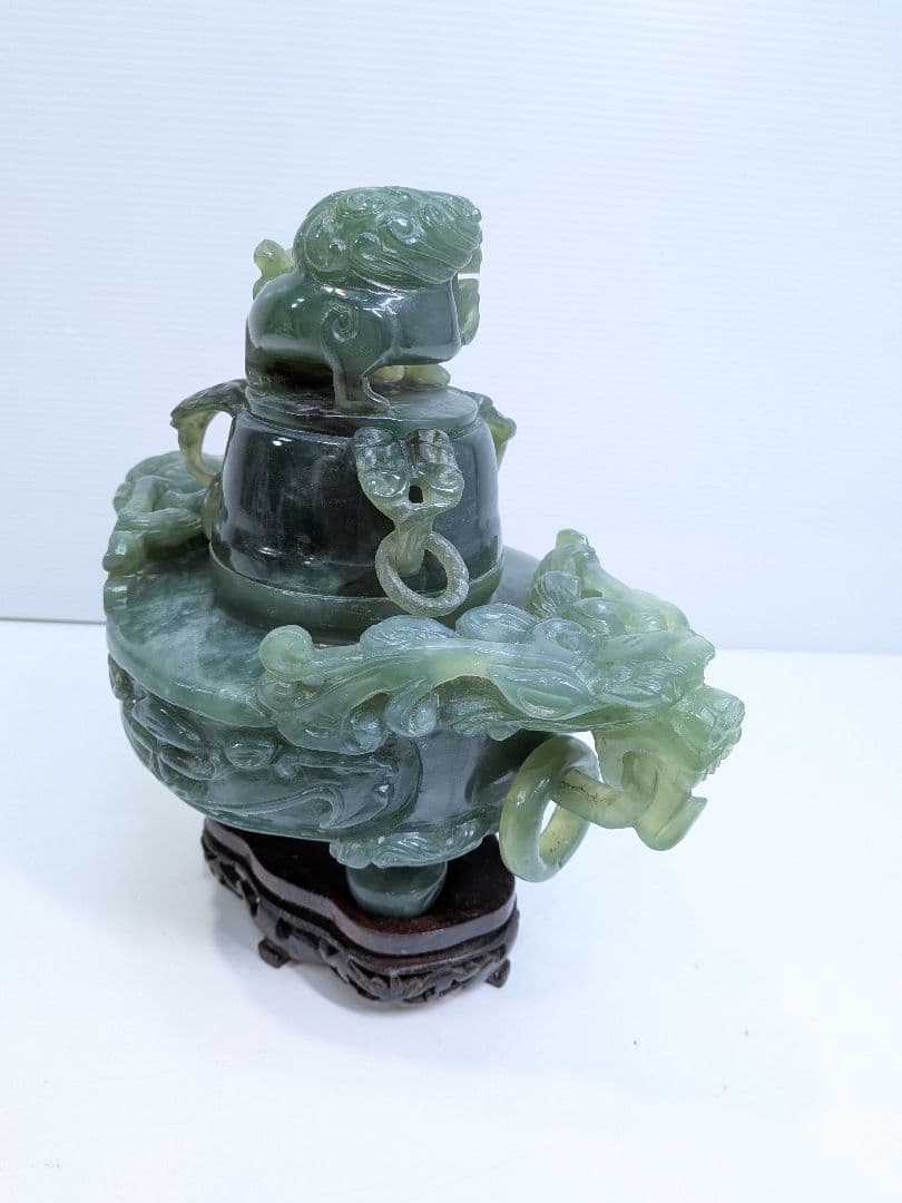 P013 中国美術 翡翠 玉石彫刻 龍彫 香炉 唐木台座付 高さ24cm 大振り