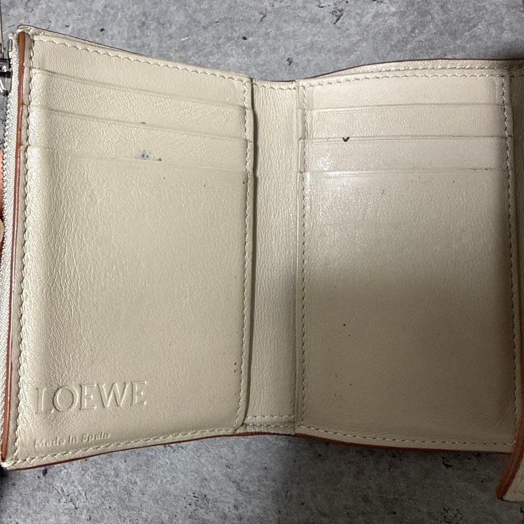 LOEWE アイボリー 三つ折り財布