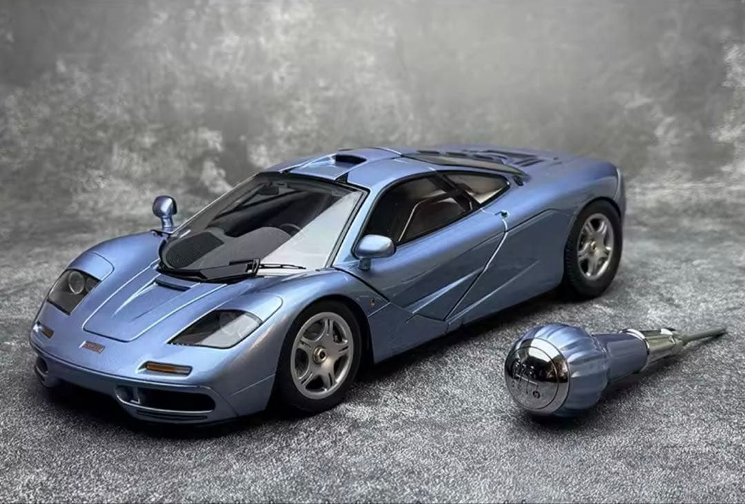 McLaren F1 1/18 ダイキャストミニカー