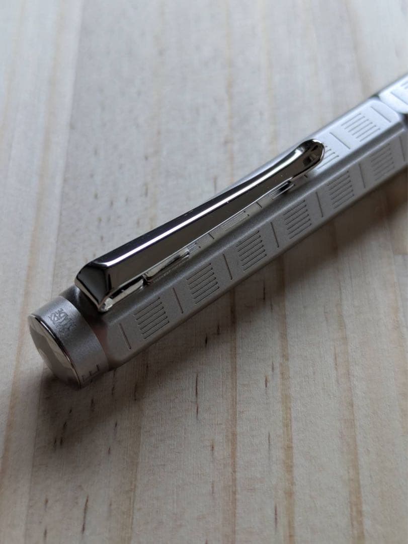 カランダッシュ　エクリドール