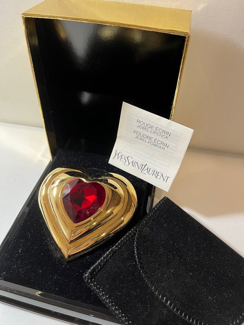 イヴ・サンローラン シルキーフィニッシュプレストパウダー No.3 ヴィンテージ