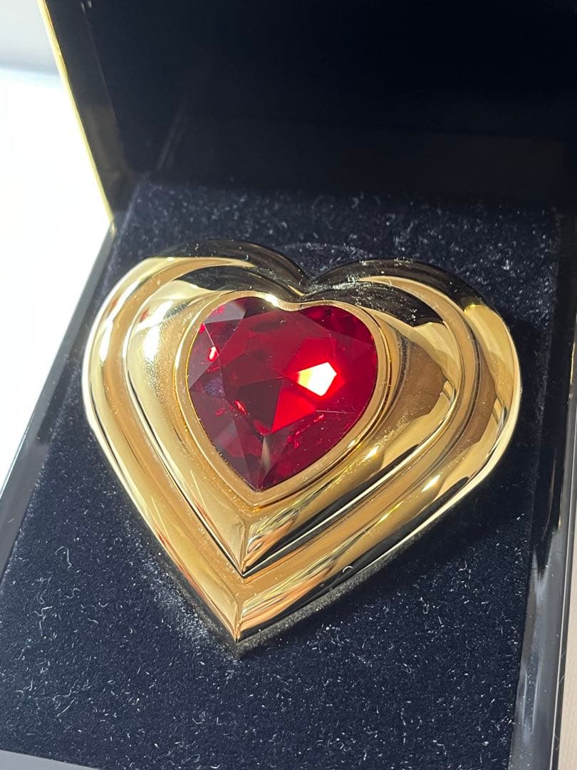 イヴ・サンローラン シルキーフィニッシュプレストパウダー No.3 ヴィンテージ