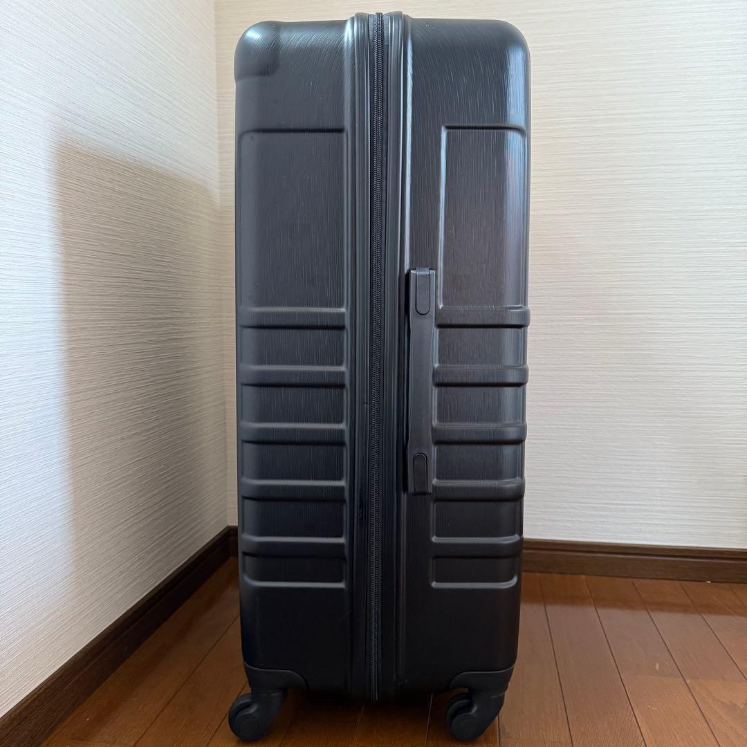 カルバンクライン スーツケース Lサイズ 軽量 大きめロゴ クールデザイン
