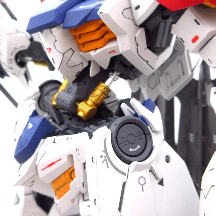 ガンダム　バルバトス・ルプス　塗装完成品　MG 1/100　バルバトスルプス