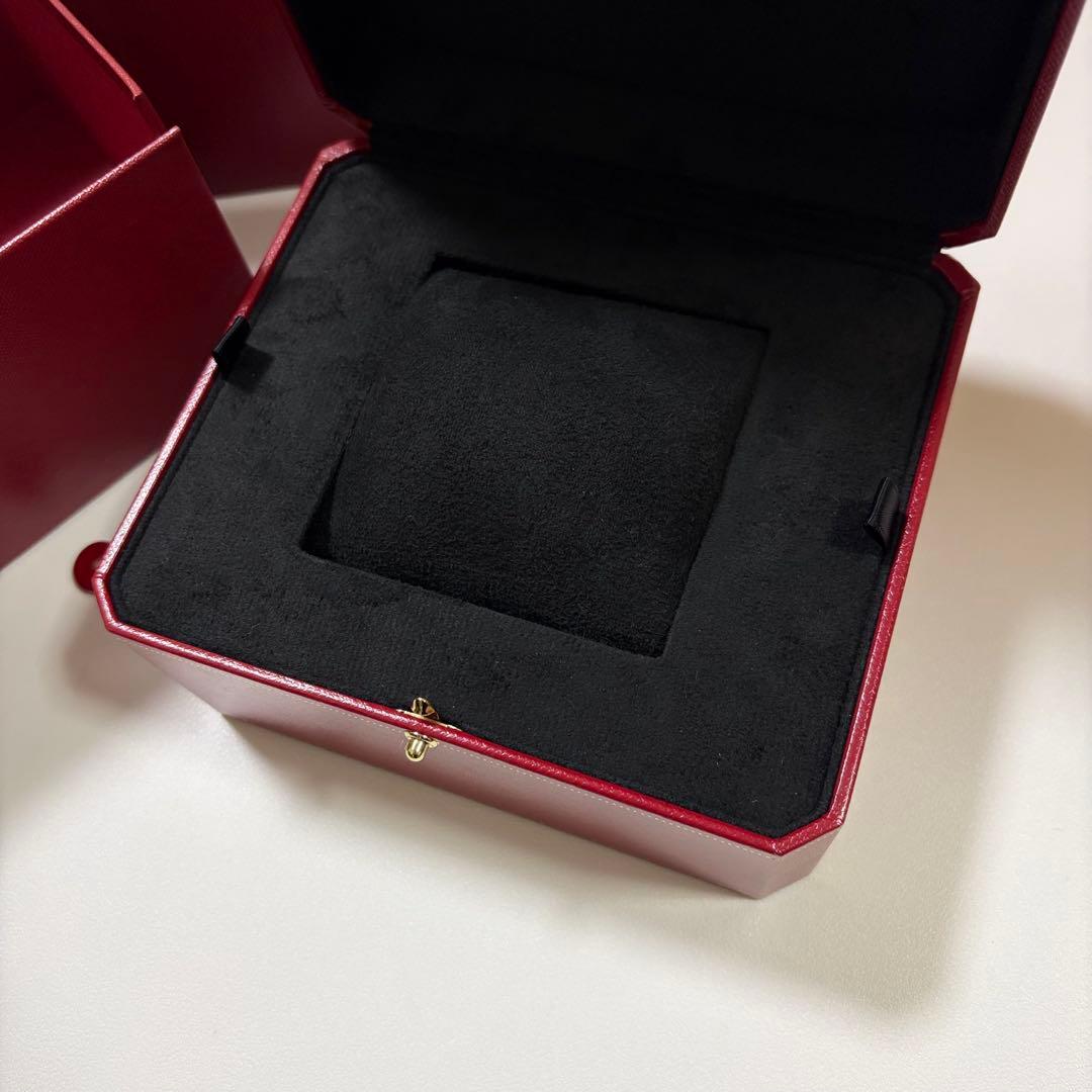 極美品　カルティエ　腕時計　ウォッチ　ケース　空箱　現行品
