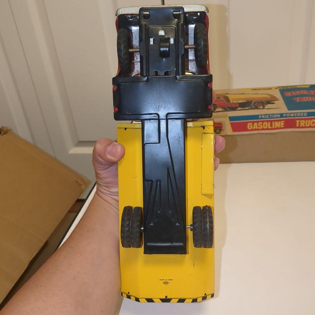 s*9様 SHELL ガソリン トラック フリクション式　ブリキ