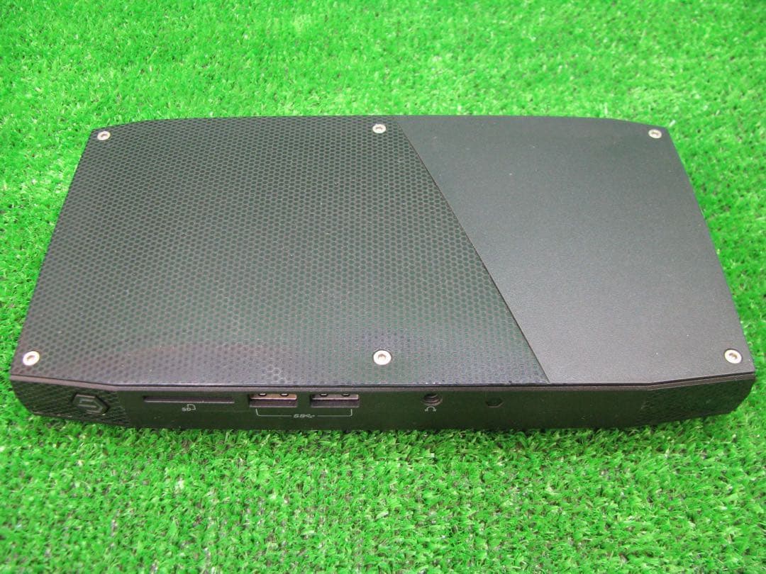 ジャンク品Intel NUC NUC6i7KYK ミニPC i7/8GBメモリ