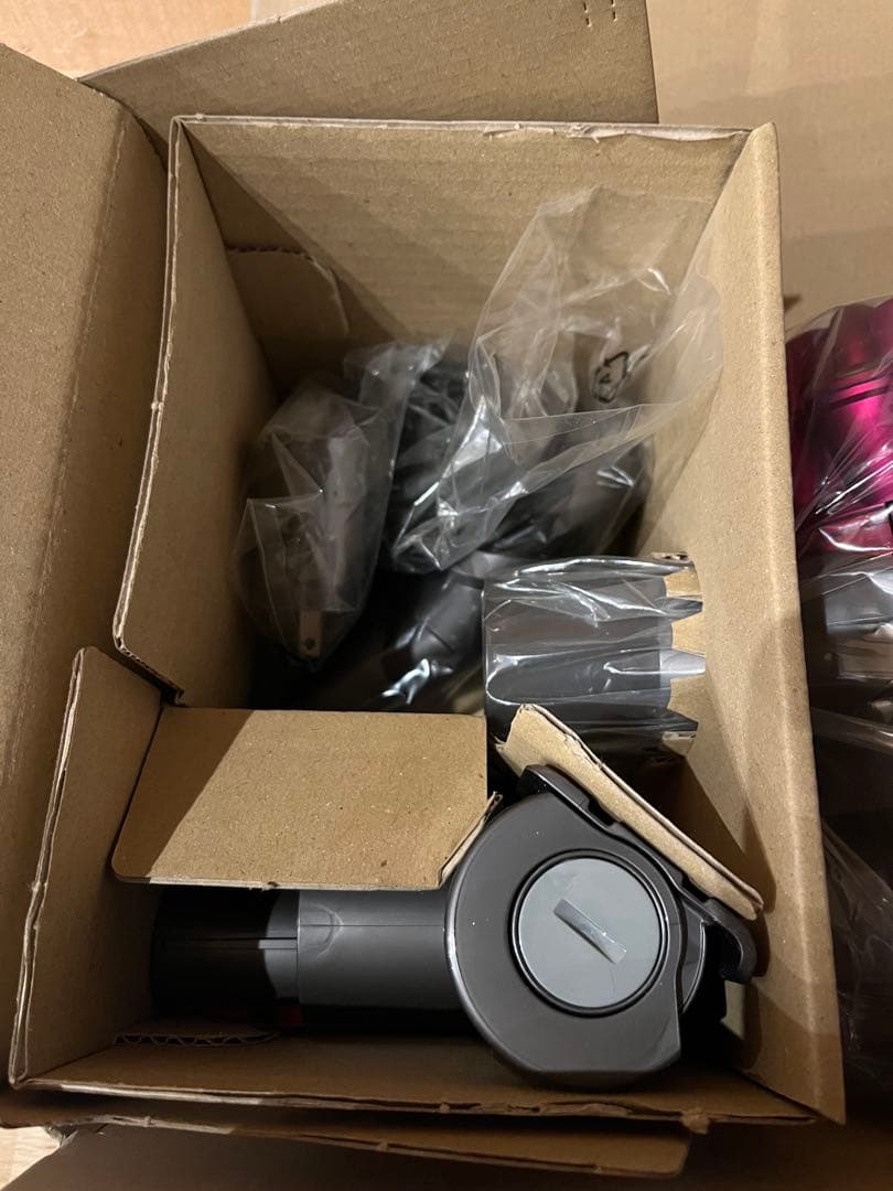 【未使用】dyson V7 Trigger ハンディクリーナー HH11