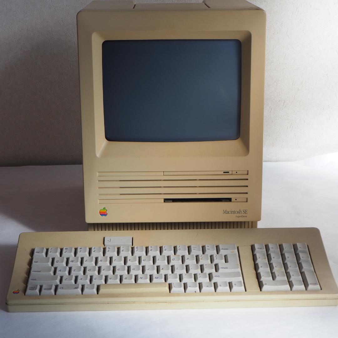 Apple Macintosh SE キーボード付