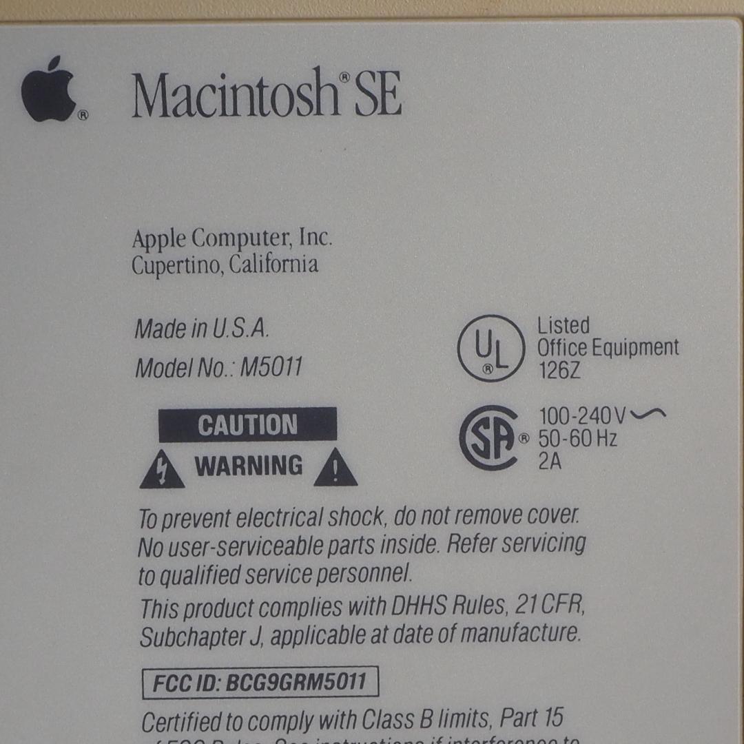 Apple Macintosh SE キーボード付