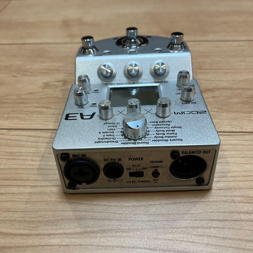 美品　箱あり　ZOOM A3 エフェクター　プリアンプ