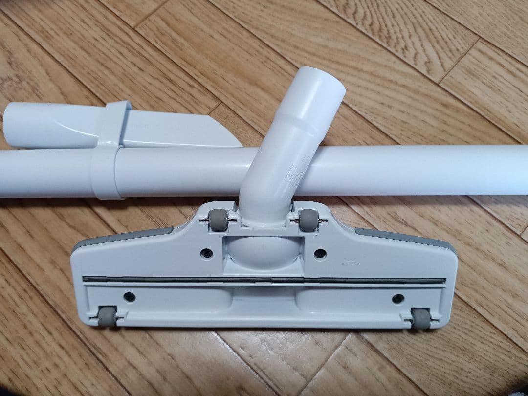 マキタ10.8V充電式クリーナーCL107FD バッテリー、充電器付