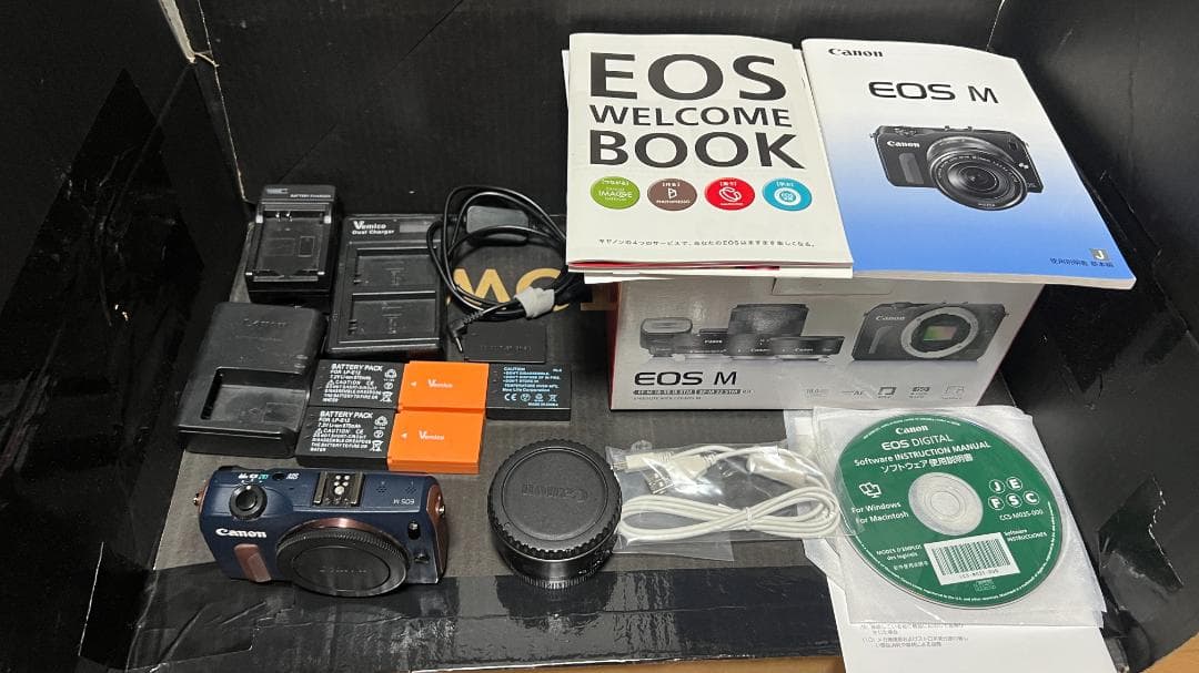 Canon EOS M ミラーレスカメラ 青 中古　難有