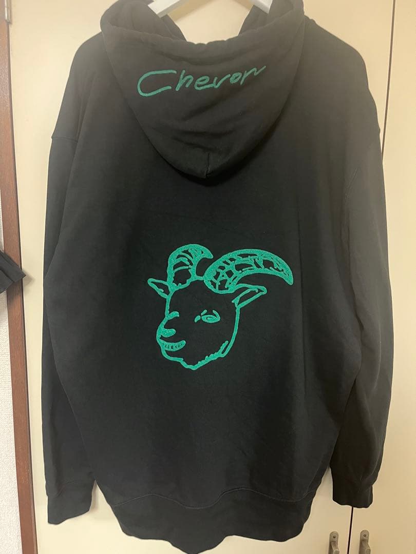 【受注生産】Chevon 谷絹茉優カラー　パーカー　フルジップ