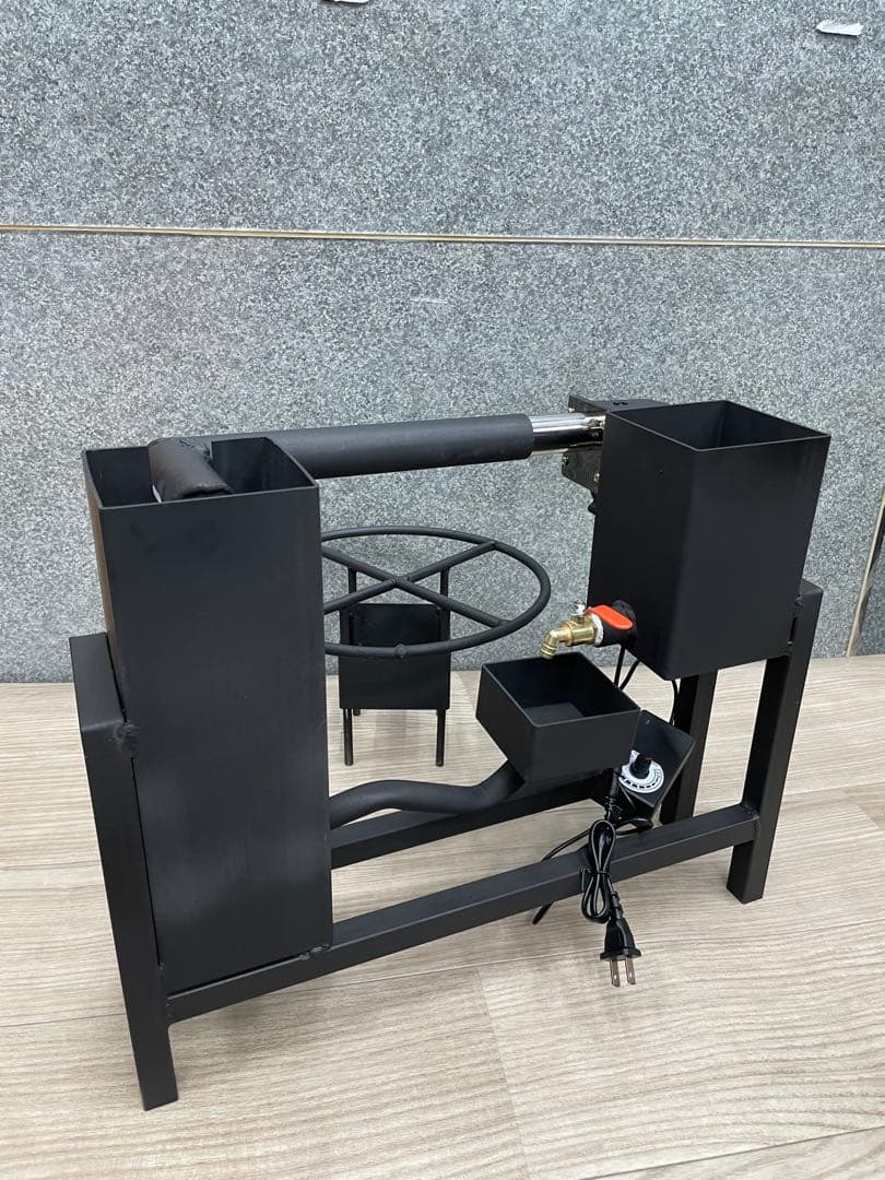 廃油ストーブ　ロケットストーブ　送風機と五徳付いています