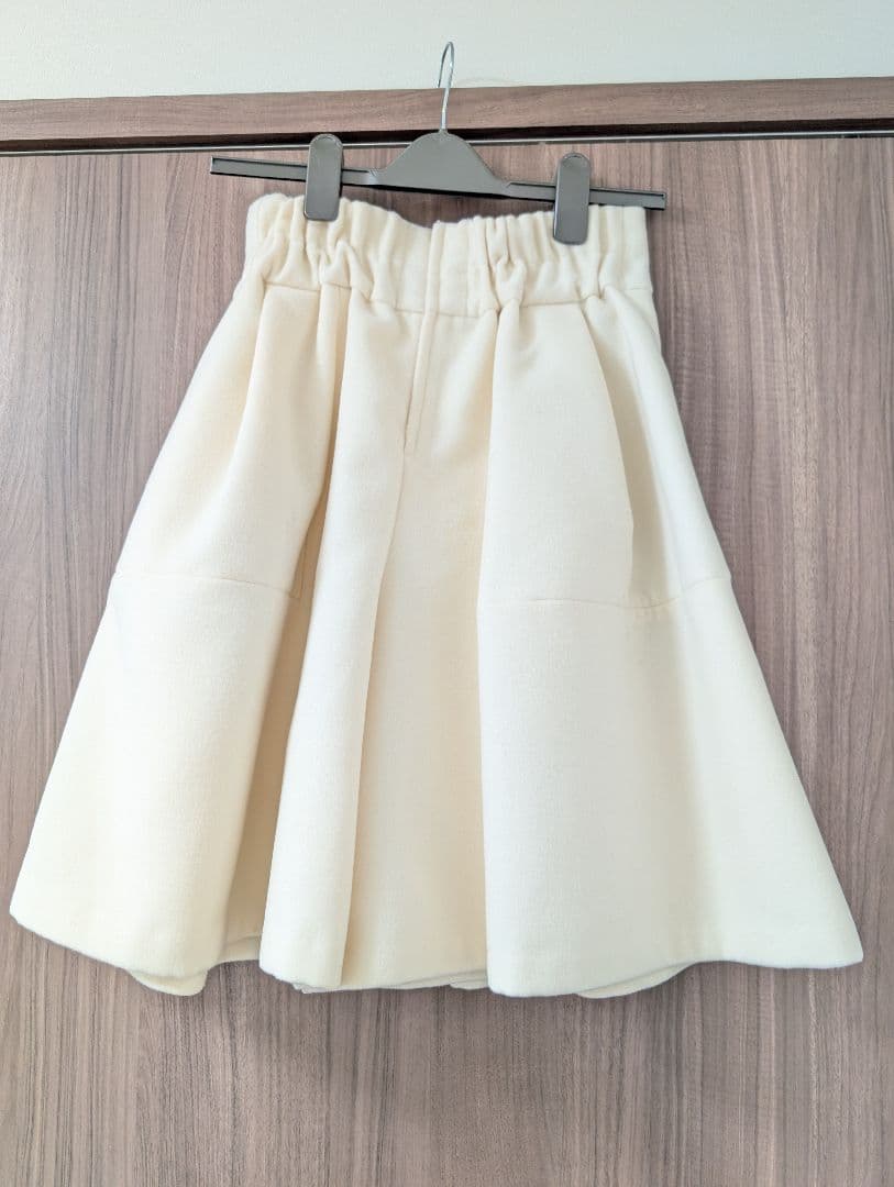 【最終値下げ】セブンテン　ハイウエストフレアキュロット　ホワイト　M