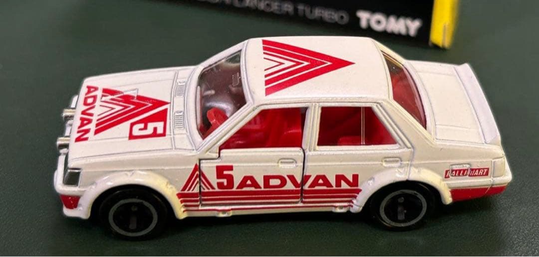 トミカ 三菱ランサーターボ 輸出仕様 ADVAN