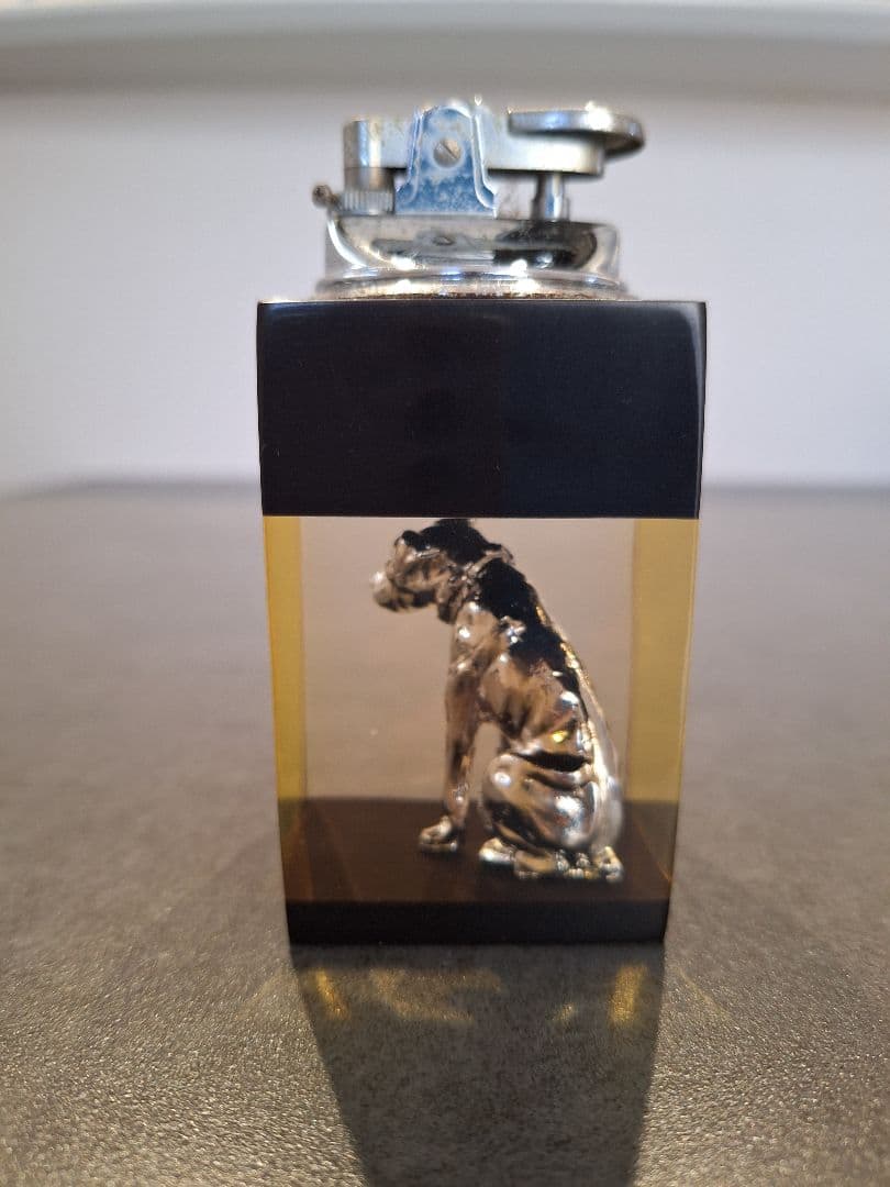 ビクター犬のライター