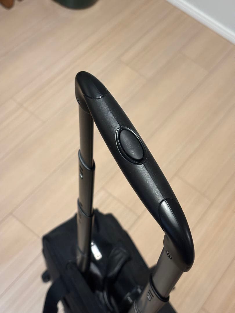 TUMI ブラック キャリーケース 26102D4