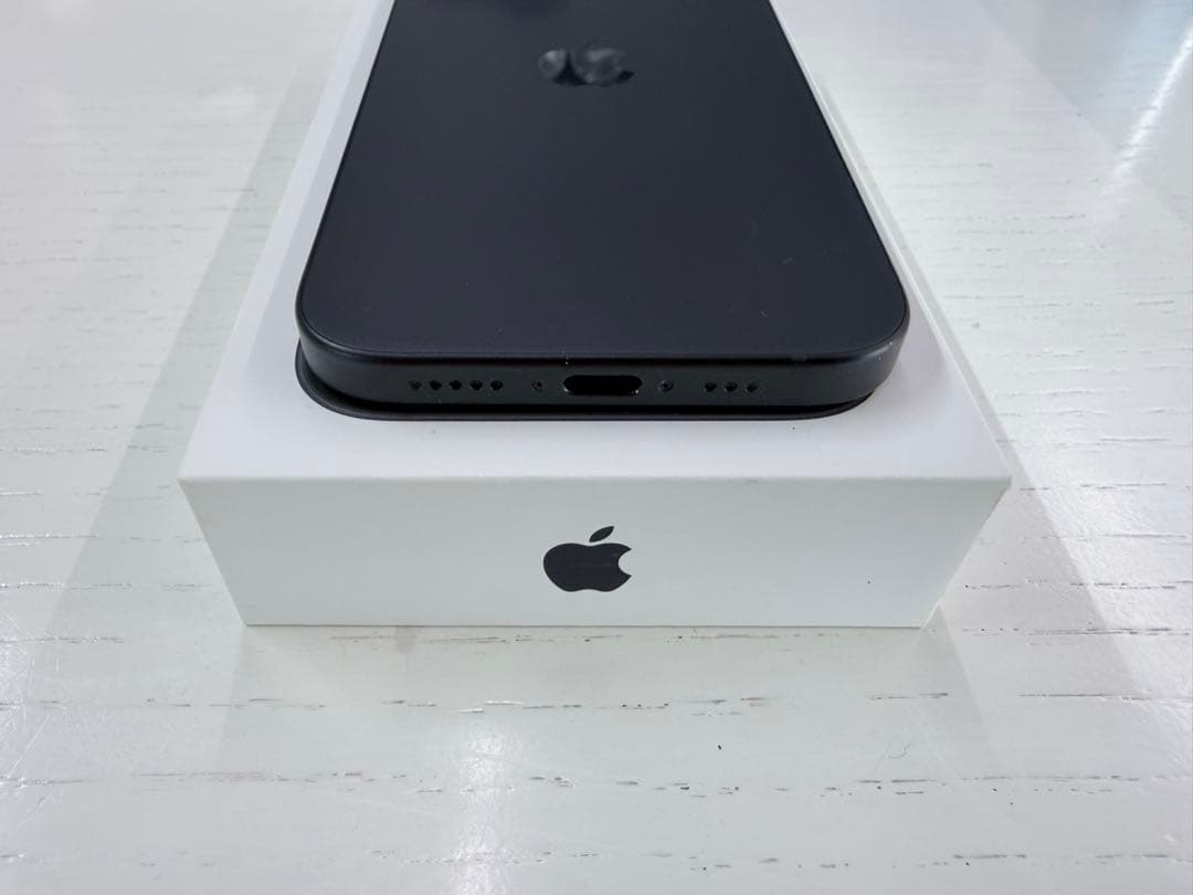 Apple iPhone15 256GB ブラック SIMフリー