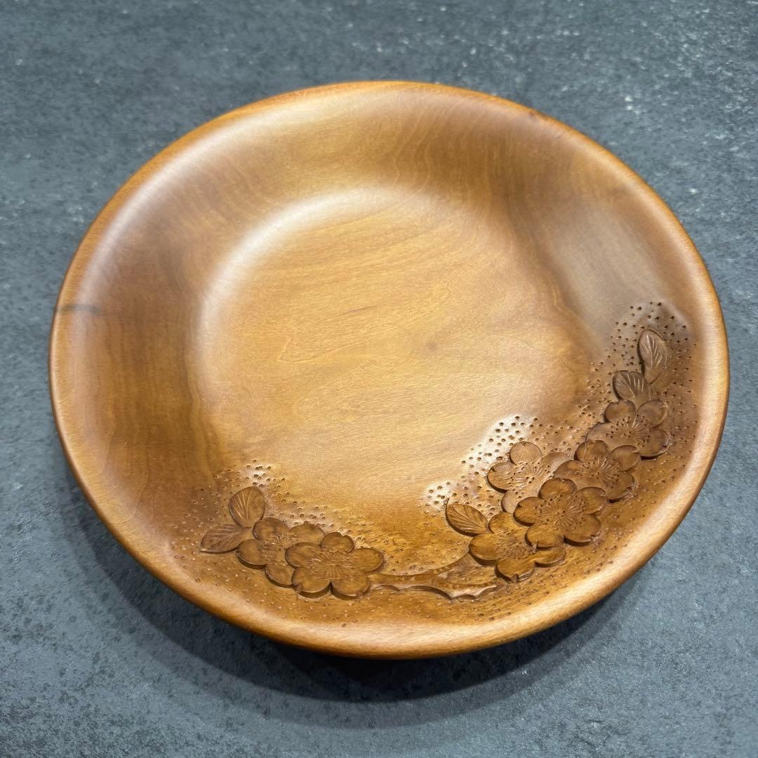 【新品未使用箱説明書付き】軽井沢彫 大阪屋家具店 皿 お盆 丸盆 器 桜紋彫刻