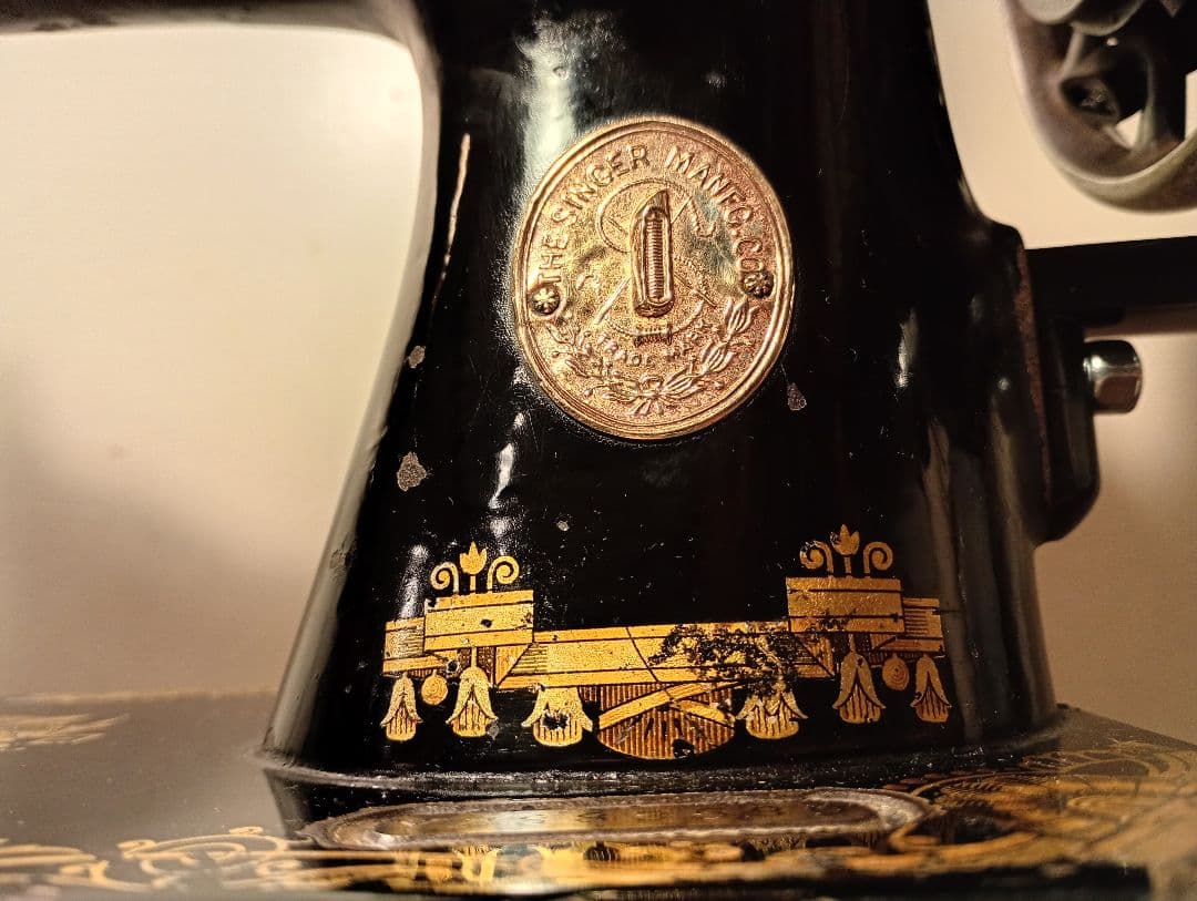 シンガー　スフィンクス　縫うためのアンティーク　ミシン　レトロ