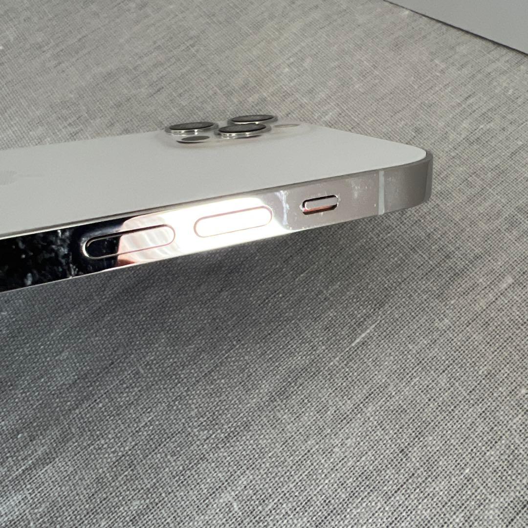 携帯電話本体 iPhone 12 Pro