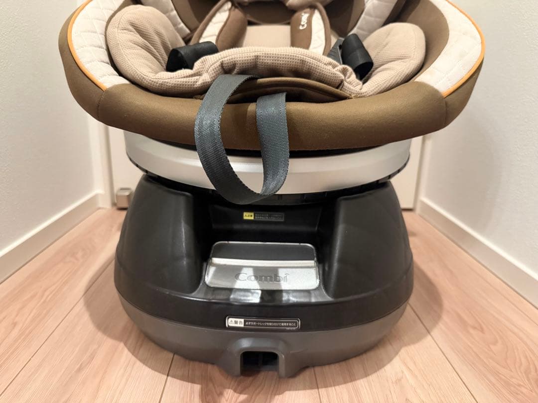 コンビ JG-550 クルムーヴスマート エッグショック チャイルドシート 回転