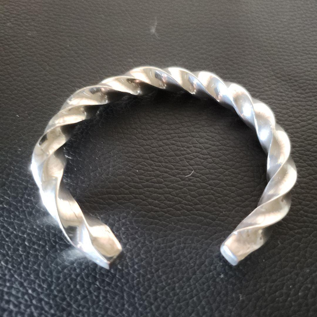 シルバー925 ツイストデザイン バングル