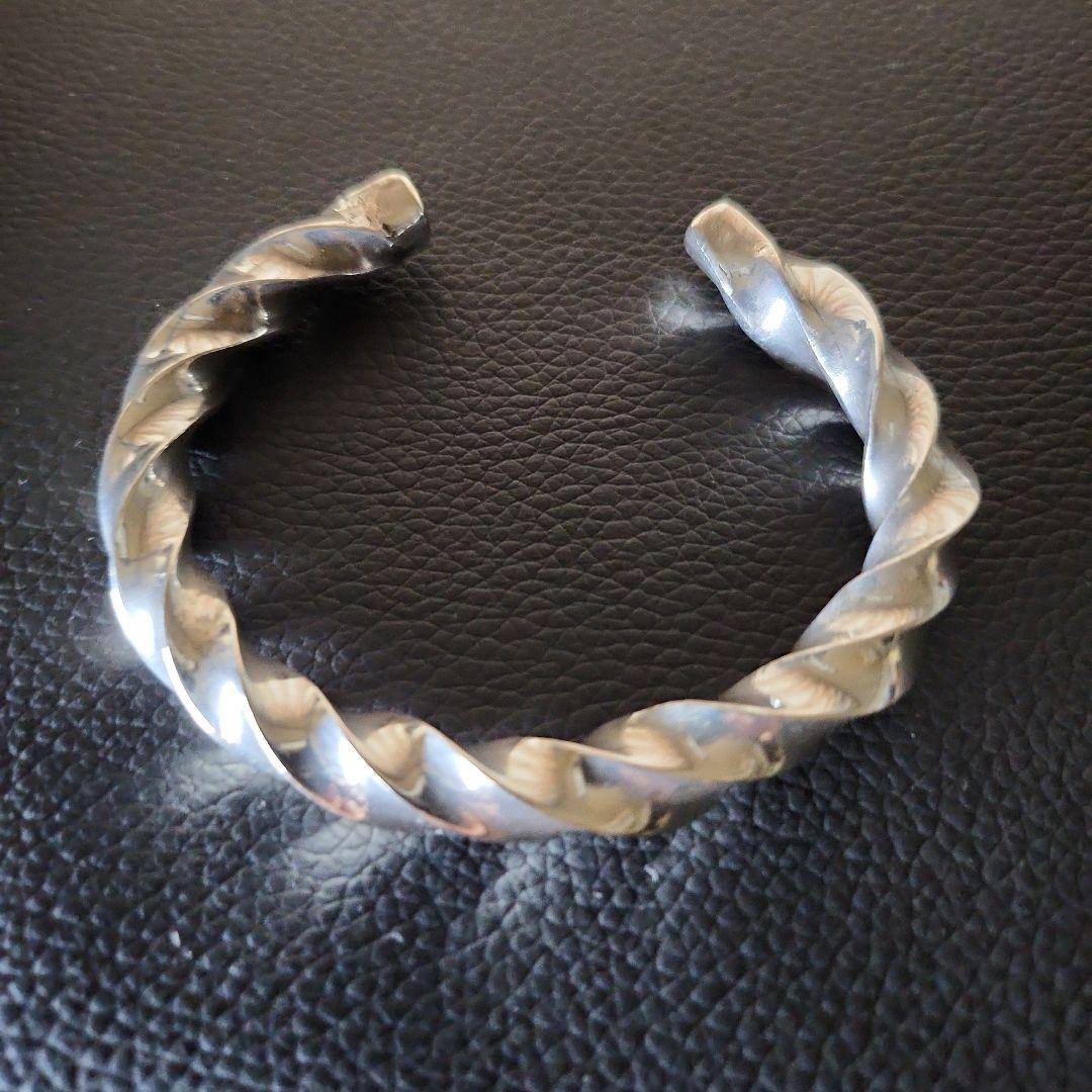 シルバー925 ツイストデザイン バングル