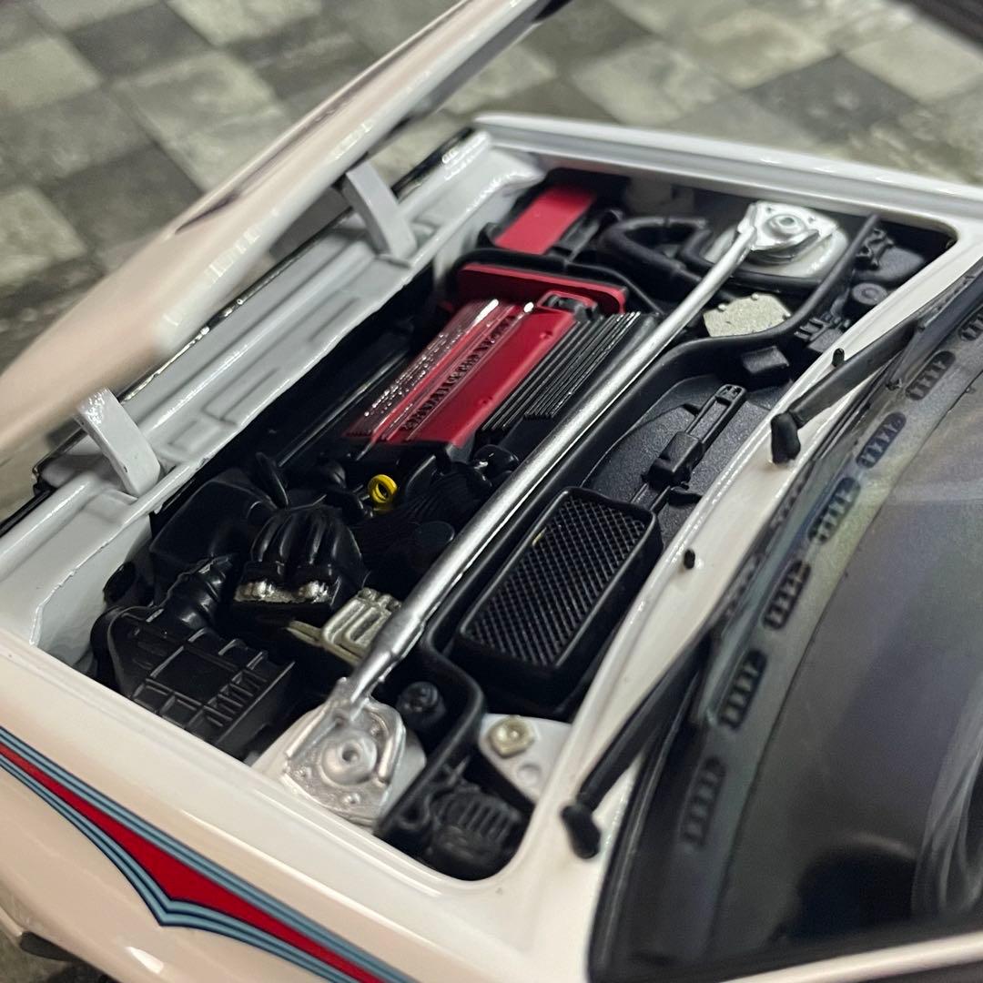 1/18 京商 ランチア デルタ HF インテグラーレ マルティニ6