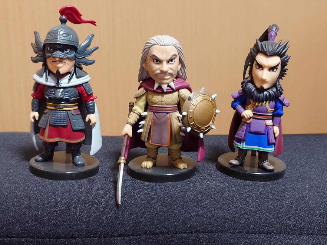 キングダム ワールドコレクタブルフィギュアセット