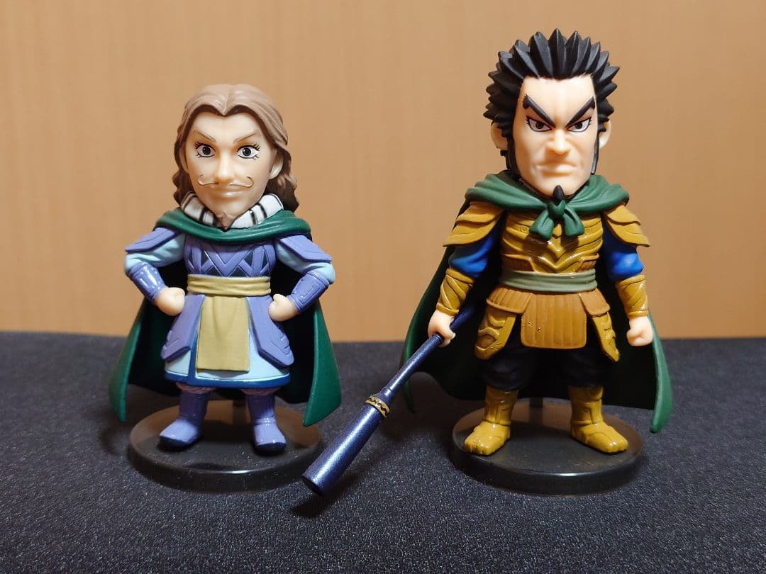 キングダム ワールドコレクタブルフィギュアセット