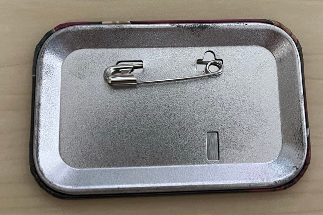 公*o様 遊戯王 カフェ　スクエア缶バッジ 遊城十代