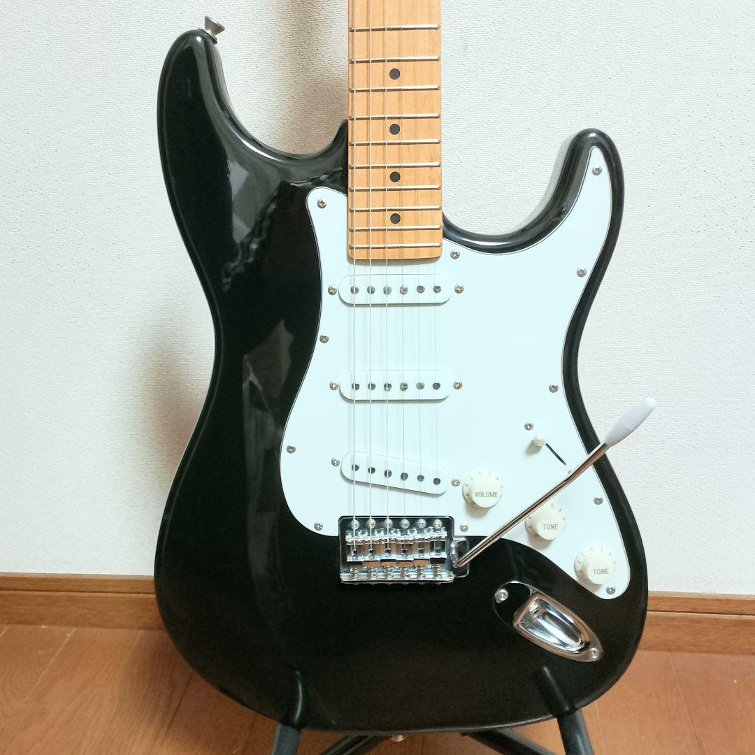 美品　LEGEND by Aria ProII　ストラトタイプ　エレキギター