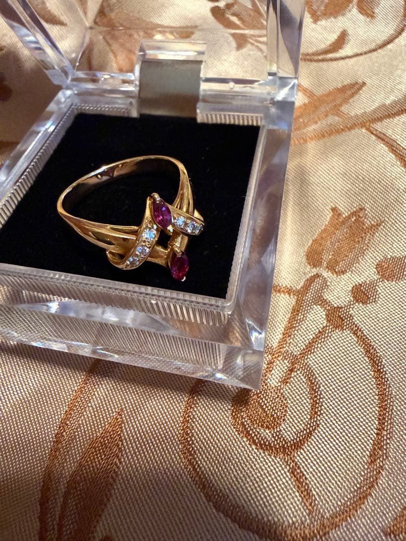 ダイヤ　ルビー？　18金指輪　12号くらい