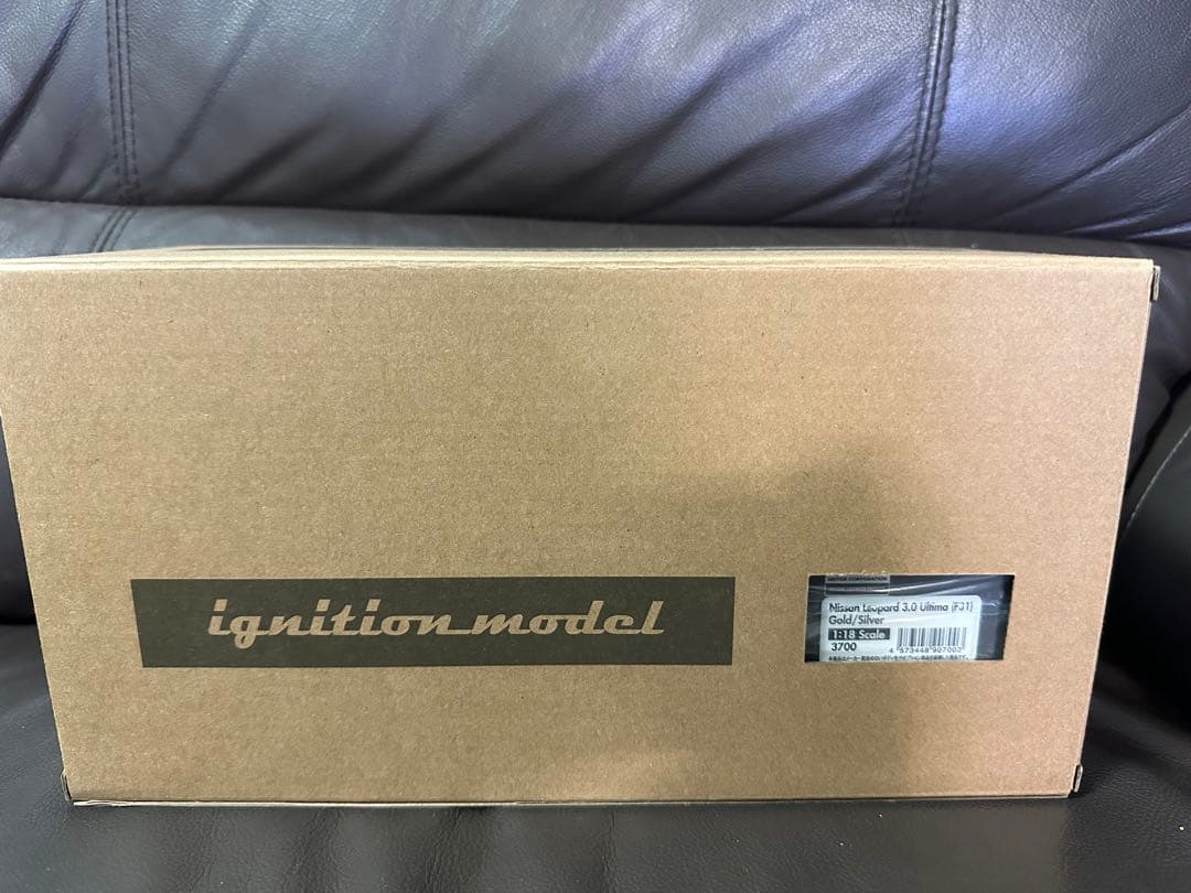1/18 イグニッションモデル レパード F31 ignition model